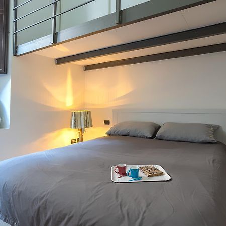 Life Is Beautiful Design Loft Navigli Romolo, Netflix, Wifi, Ac And Street Parking Apartamento Milão Exterior foto
